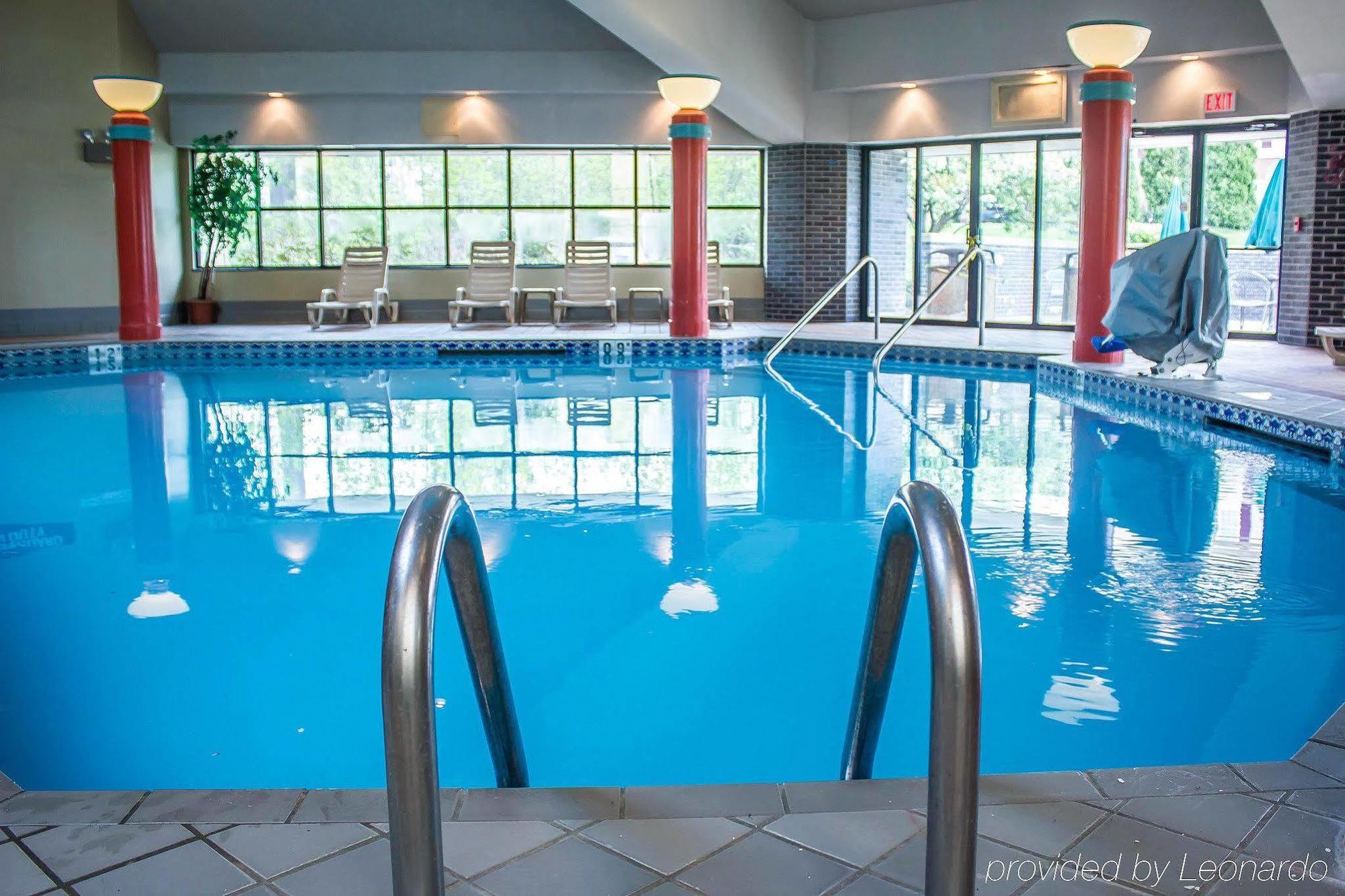 Country Inn & Suites By Radisson, Erie, Pa Kearsarge Dış mekan fotoğraf